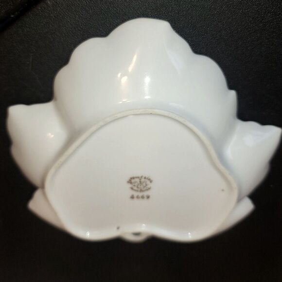 Vintage Lefton China Leaf Shape Hand Painted‎ Dish African Violets Rose 1940s - Picture 2 of 4